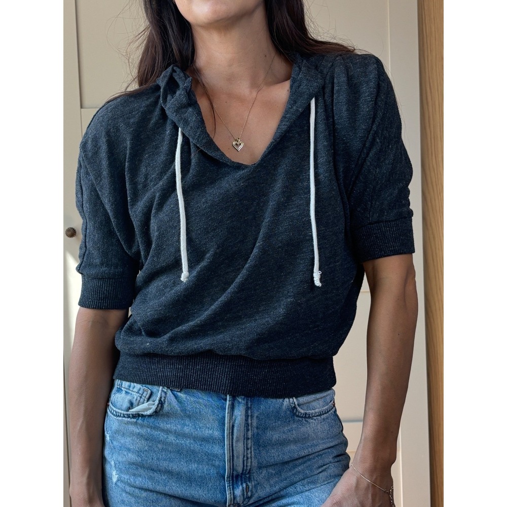 Alternative Earth Womens Short Sleeve Hoodie Charcoal Gray Pullover Small